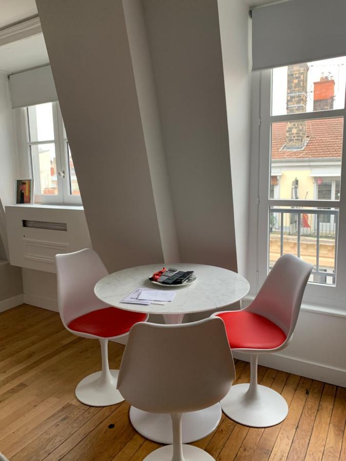 Celect'In Lyon Suites climatisées SkyView Exterior foto